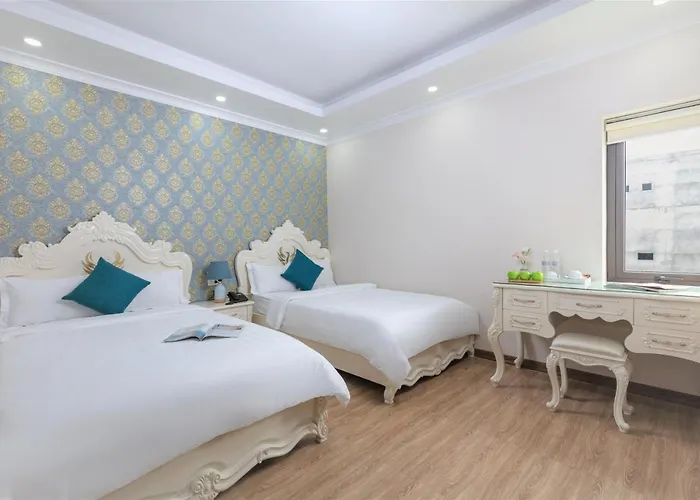 Hotel Phoenix 4*