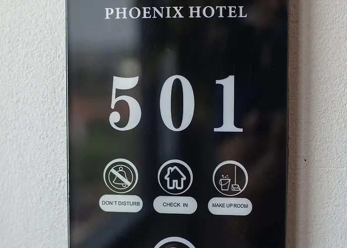Phoenix 4*